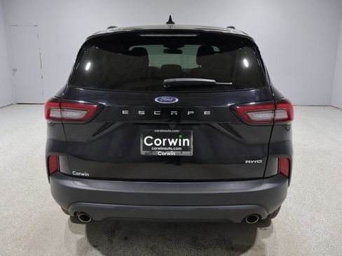 Used 2025 Ford Escape ST-Line AWD/4WD image 3