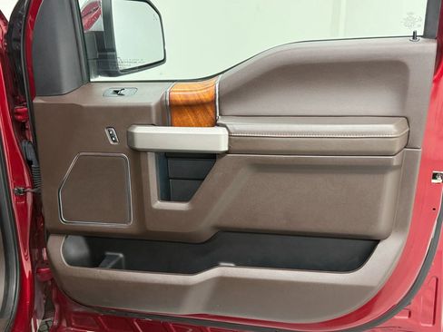 Used 2019 Ford F150 King Ranch image 29