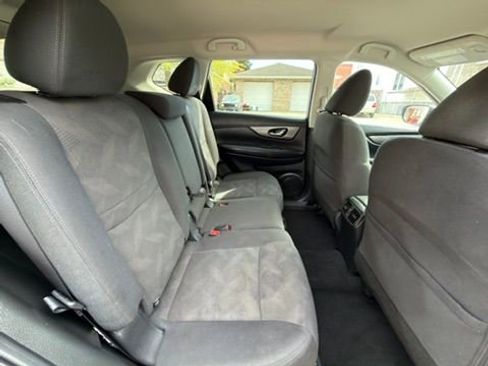 Used 2016 Nissan Rogue S w/ Appearance Package AWD/4WD image 27