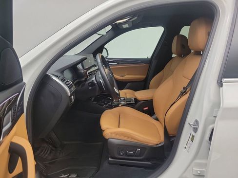 Used 2024 BMW X3 sDrive30i w/ Premium Package image 4