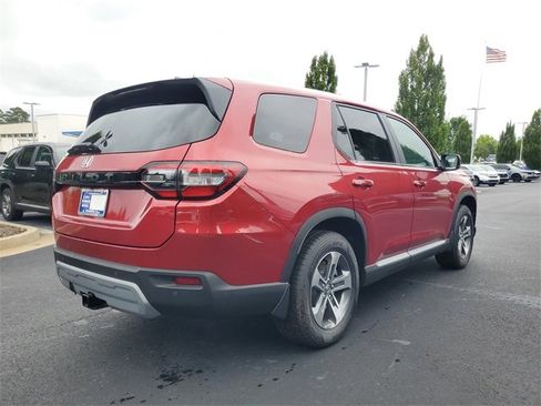 New 2025 Honda Pilot EX-L image 4