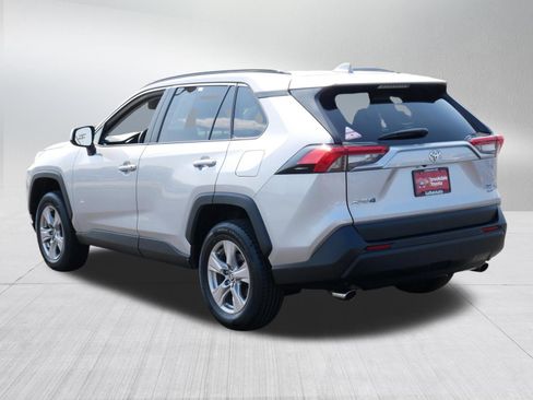 Certified 2025 Toyota RAV4 XLE AWD/4WD image 5