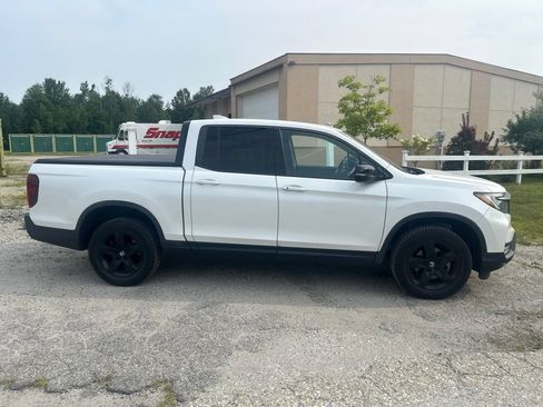 Used 2021 Honda Ridgeline Black Edition image 5