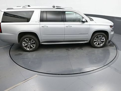 Used 2016 Chevrolet Suburban LTZ RWD image 20