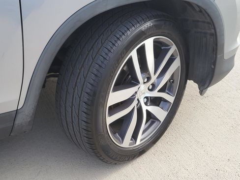 Used 2018 Honda Pilot Elite image 6