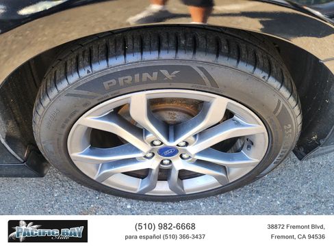 Used 2017 Ford Fusion SE w/ Equipment Group 601A image 25