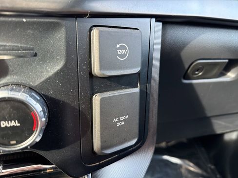 Certified 2023 Ford F150 Platinum w/ Equipment Group 701A High image 34