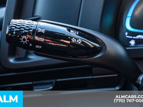 Used 2025 Hyundai Elantra Sport image 32