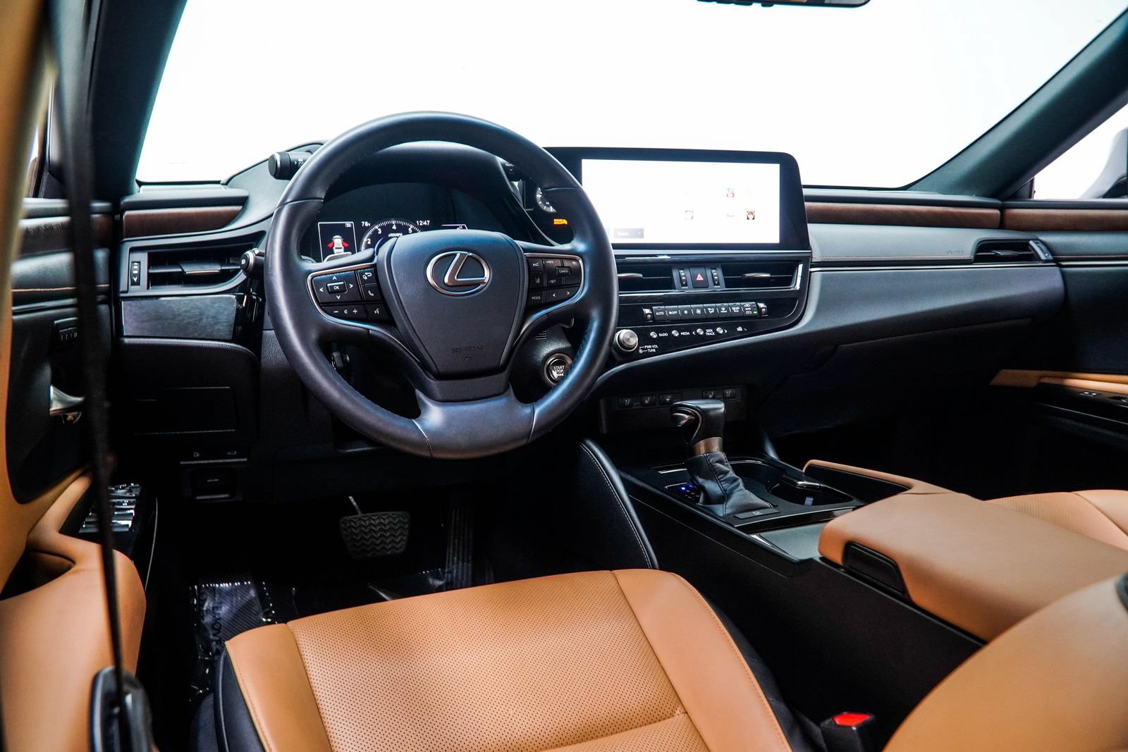 Used 2023 Lexus ES 350 w/ Premium Package FWD image 18