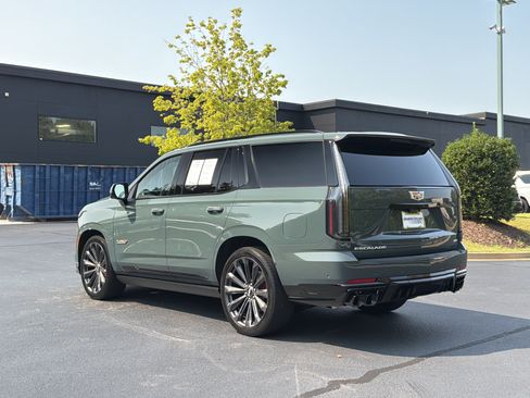 Used 2026 Cadillac Escalade V AWD/4WD image 15