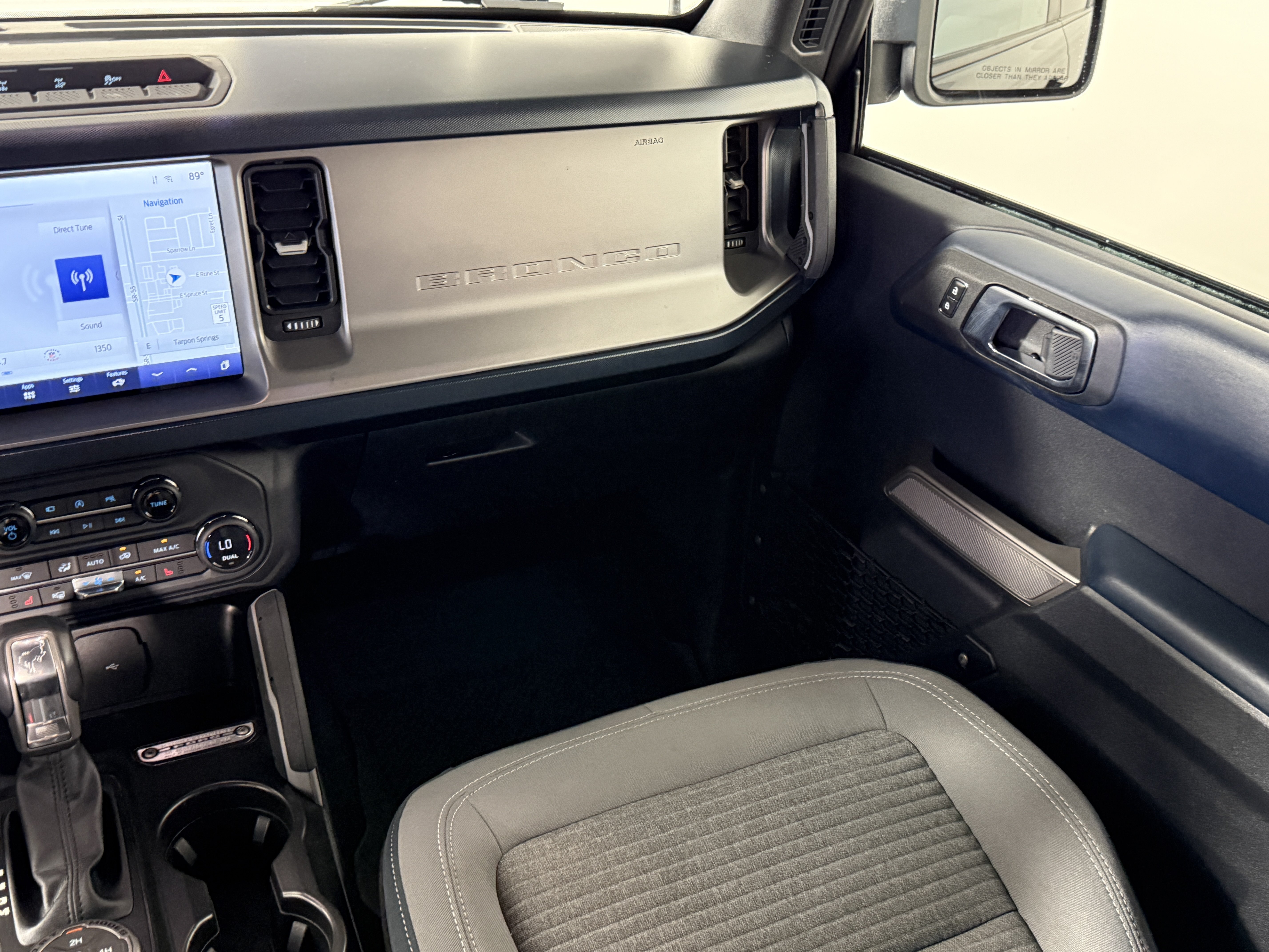 Used 2023 Ford Bronco Outer Banks AWD/4WD image 12