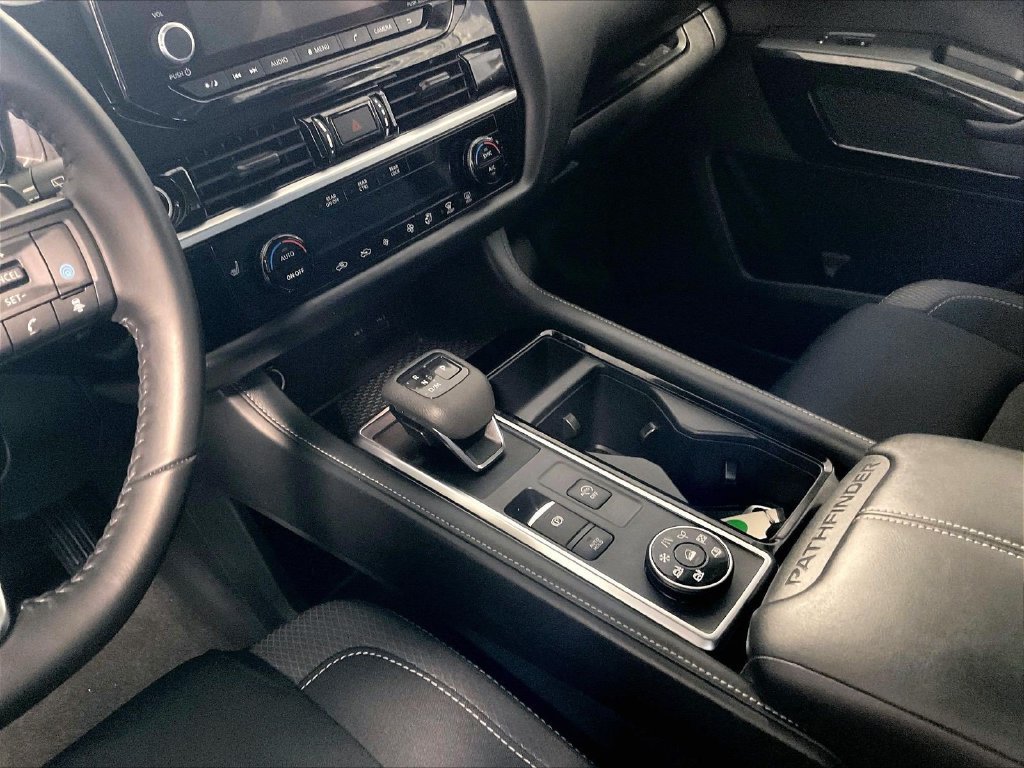 Certified 2024 Nissan Pathfinder SV AWD/4WD image 20