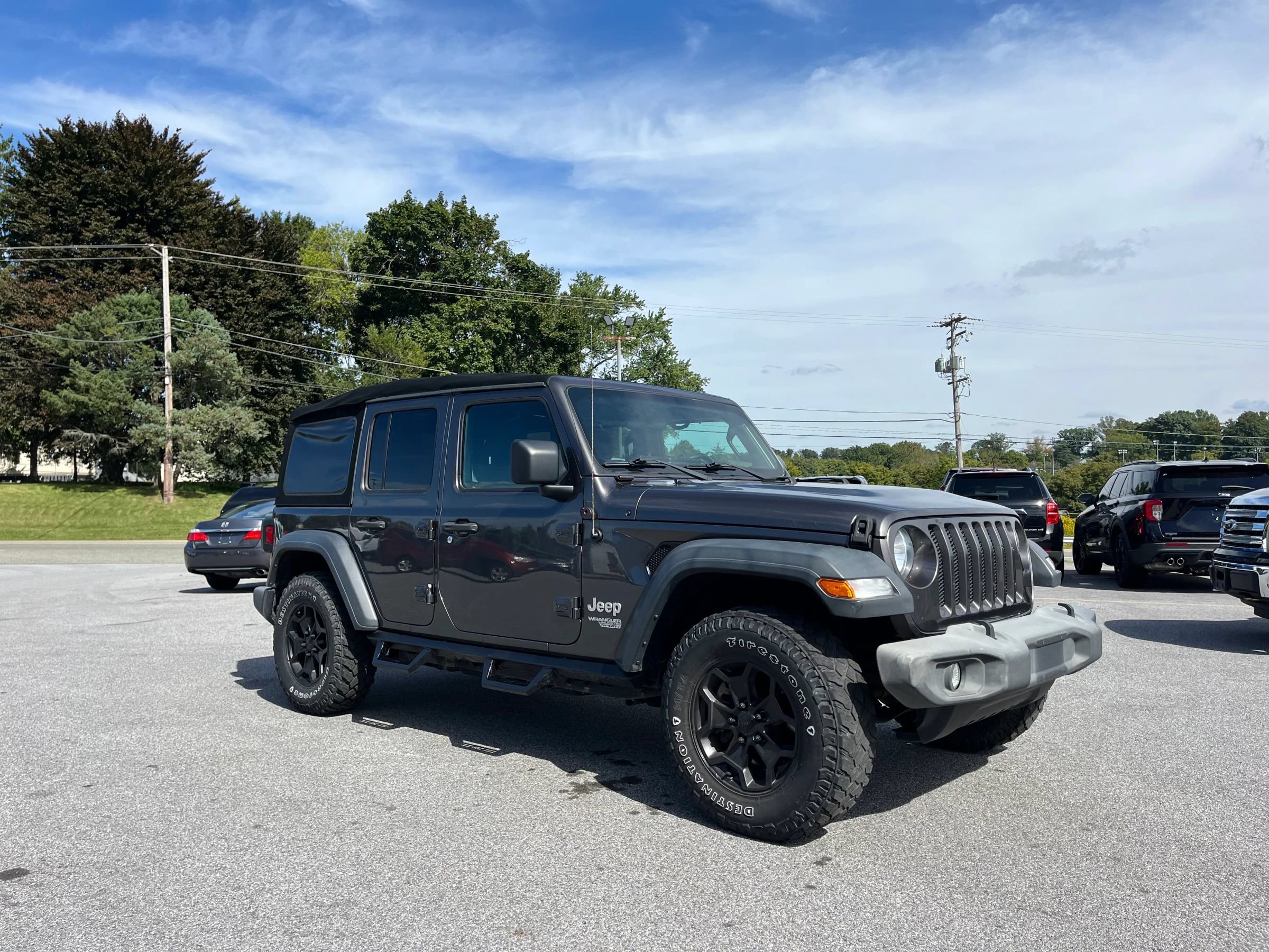 Used 2018 Jeep Wrangler Unlimited Sport S AWD/4WD image 6