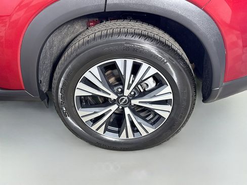 Used 2023 Nissan Rogue SV image 37