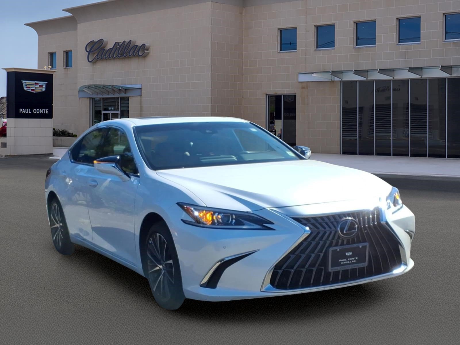Used 2022 Lexus ES 350 w/ Premium Package FWD image 3