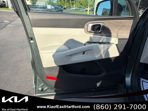 Certified 2023 Kia Sorento S AWD/4WD image 27