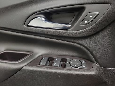 Used 2020 Chevrolet Equinox LT w/ Driver Convenience Package AWD/4WD image 25