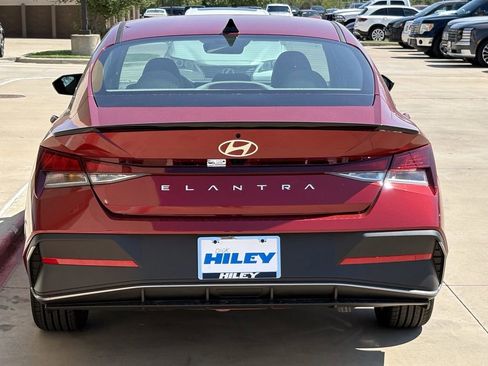 New 2025 Hyundai Elantra Sport image 5