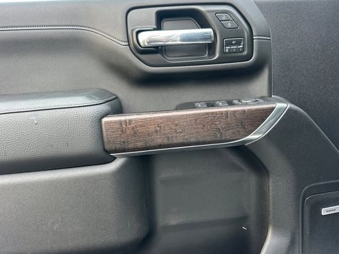 Used 2022 GMC Sierra 2500 Denali w/ Denali Ultimate Package image 11