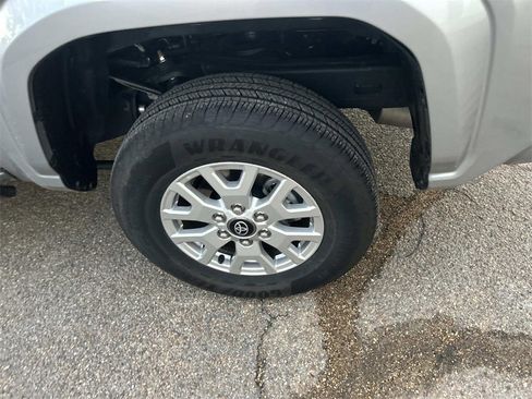 Certified 2025 Toyota Tacoma SR5 image 11