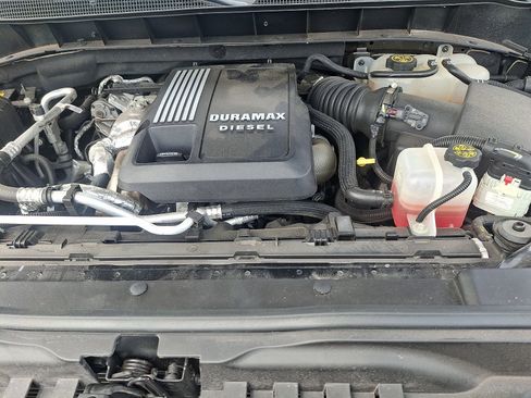 Used 2022 Chevrolet Silverado 1500 RST AWD/4WD image 28