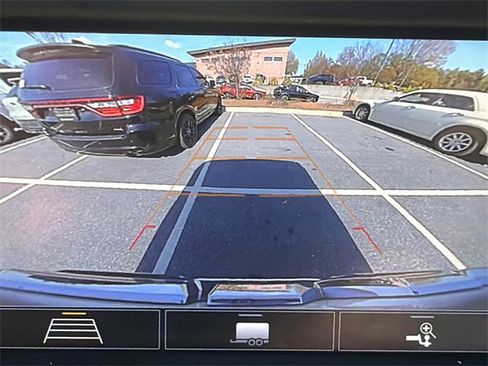 Used 2020 GMC Sierra 1500 SLT w/ SLT Premium Plus Package image 29