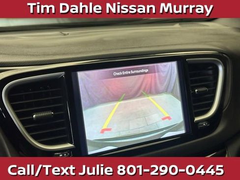 Used 2026 Chrysler Pacifica Select FWD image 28