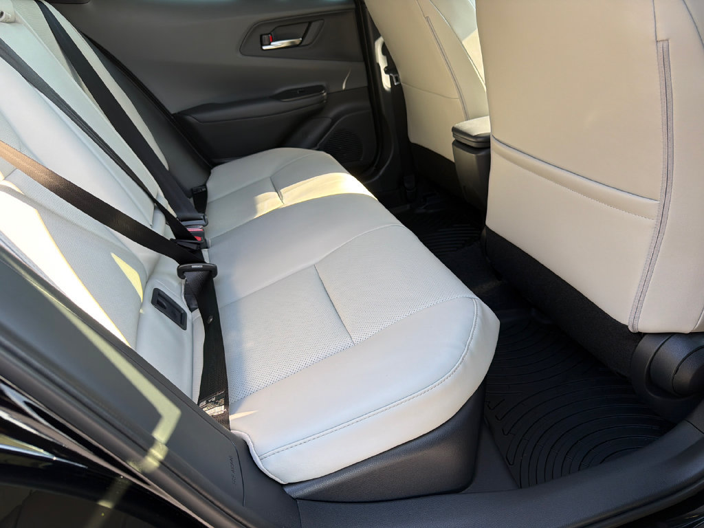 New 2027 Toyota Prius XLE FWD image 18