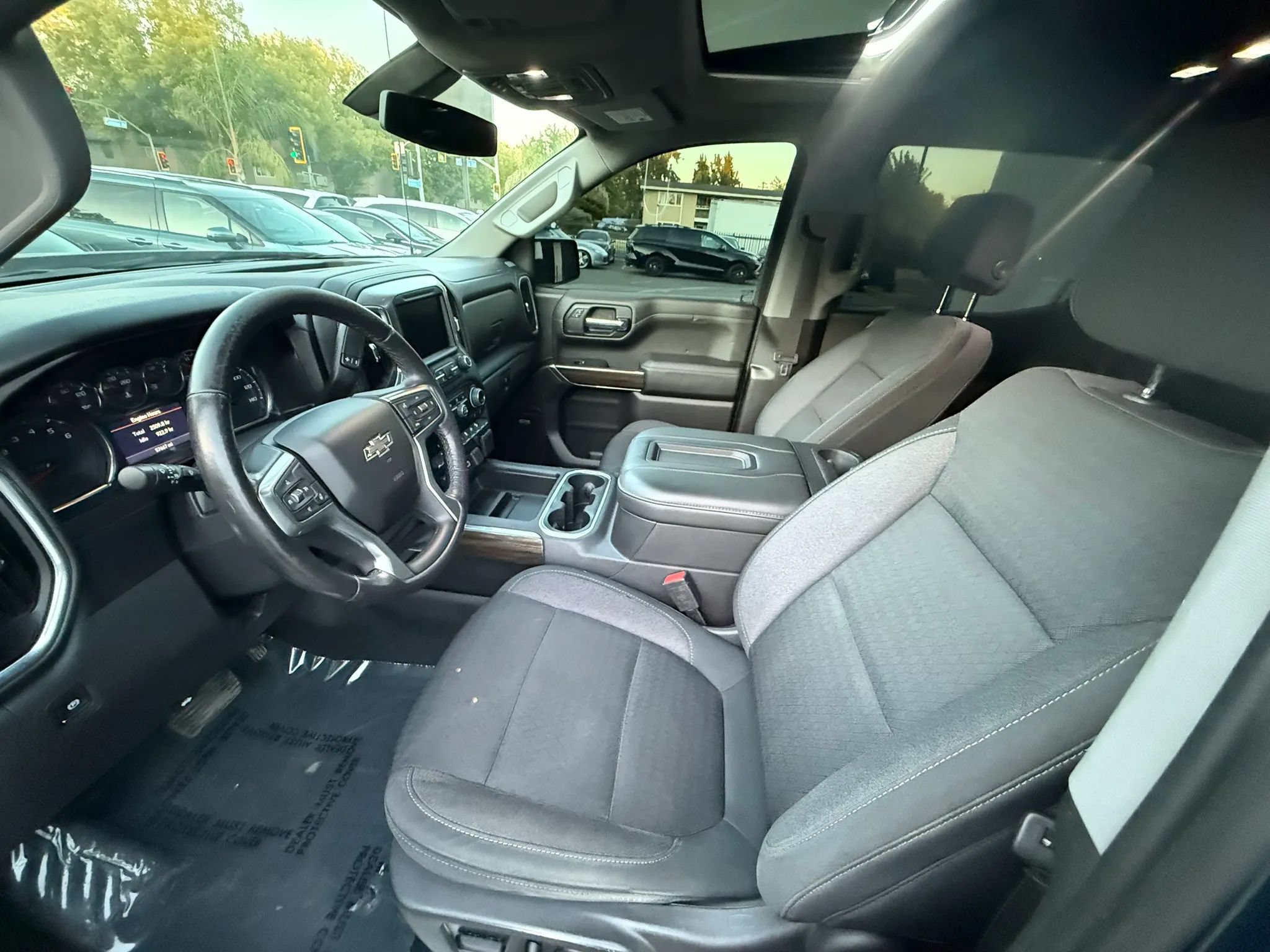 Used 2020 Chevrolet Silverado 1500 LT Trail Boss AWD/4WD image 10