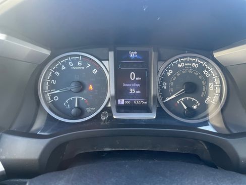 Used 2019 Toyota Tacoma SR5 RWD image 19