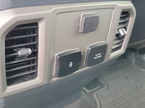 Certified 2022 Ford F350 Lariat w/ Lariat Ultimate Package AWD/4WD image 15