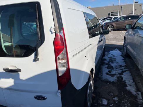 Used 2017 Ford Transit Connect XL image 15