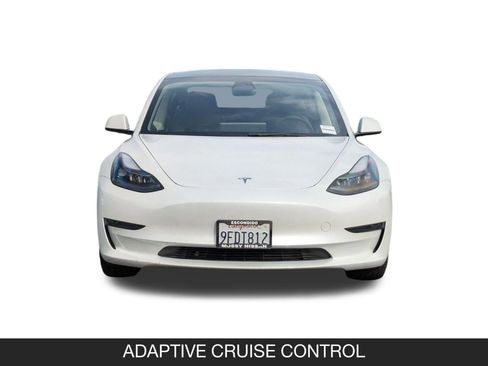 Used 2023 Tesla Model 3 Standard Range image 4