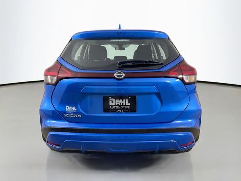 Used 2024 Nissan Kicks S FWD image 12