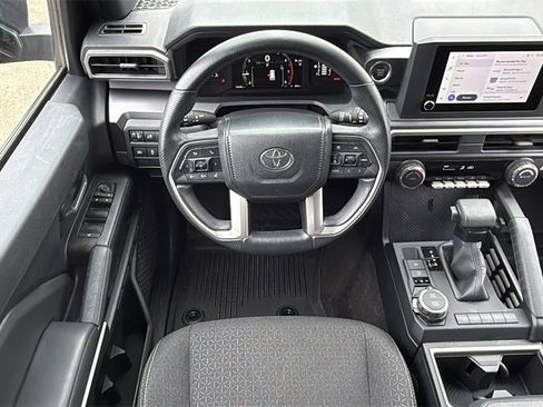 Used 2025 Toyota 4Runner SR5 image 19