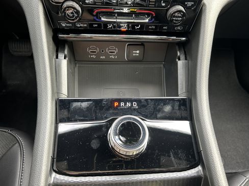 New 2025 Jeep Grand Cherokee Altitude image 25