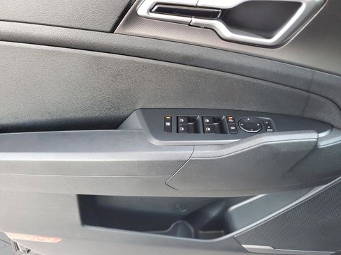 New 2026 Kia Sportage LX w/ LX Convenience Package AWD/4WD image 30