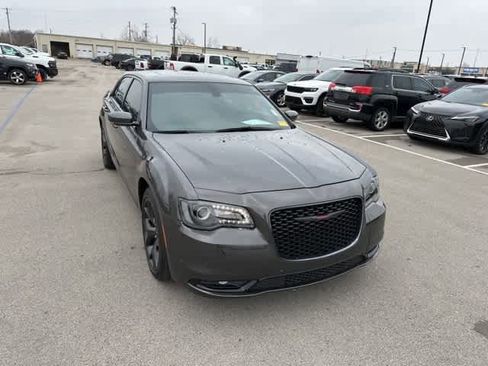 Used 2023 Chrysler 300 S image 27