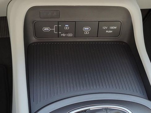 New 2026 Hyundai Kona SE image 17