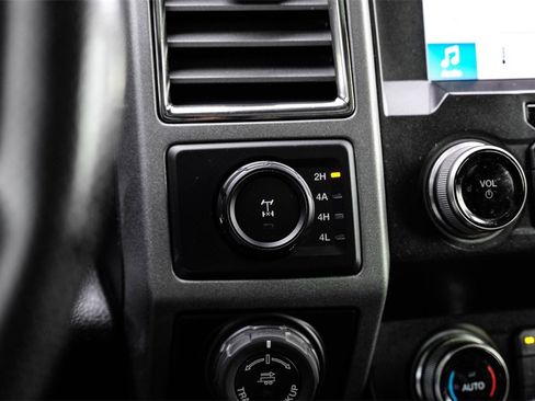 Used 2019 Ford F150 Raptor w/ Equipment Group 802A Luxury image 26