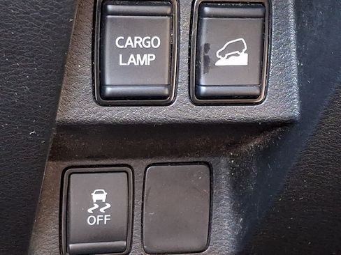 Used 2024 Nissan Frontier SV w/ Technology Package AWD/4WD image 26