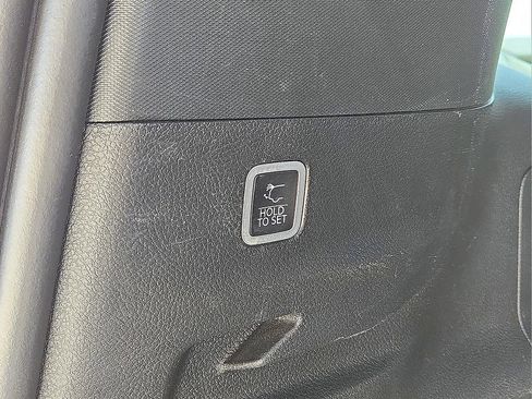 Used 2024 Jeep Grand Wagoneer L Series III image 14