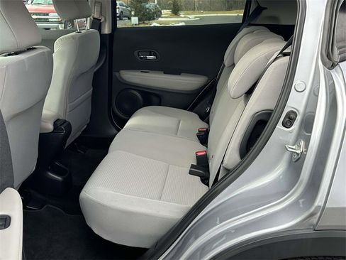 Certified 2021 Honda HR-V LX image 9
