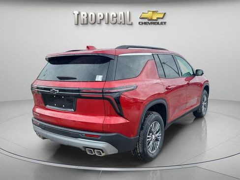 New 2026 Chevrolet Traverse LT image 3