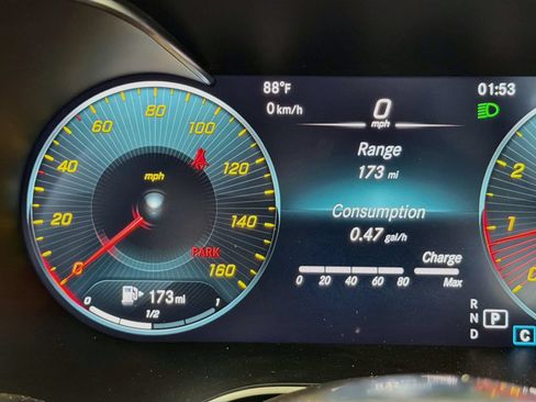 Used 2020 Mercedes-Benz C 300 Sedan image 12
