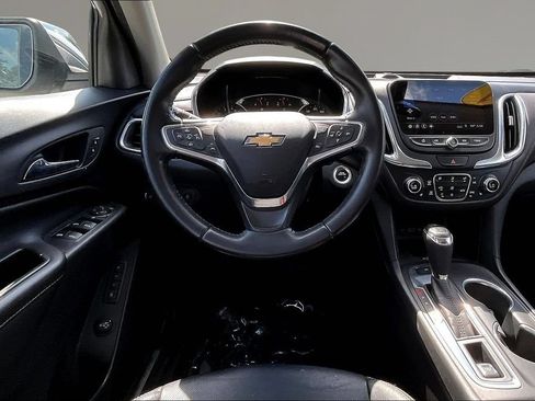 Used 2021 Chevrolet Equinox Premier AWD/4WD image 8