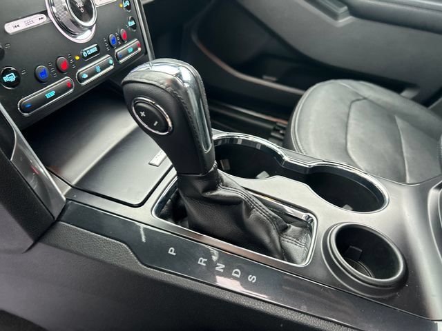 Used 2018 Ford Explorer Limited w/ Ford Safe & Smart Package FWD image 23