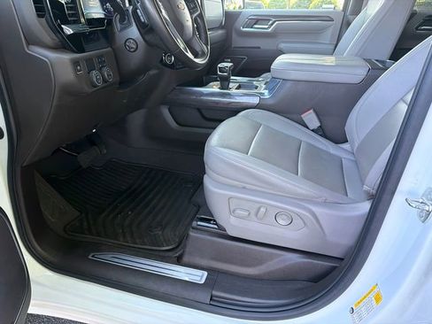 Used 2024 Chevrolet Silverado 1500 LTZ w/ LTZ Convenience Package II RWD image 9