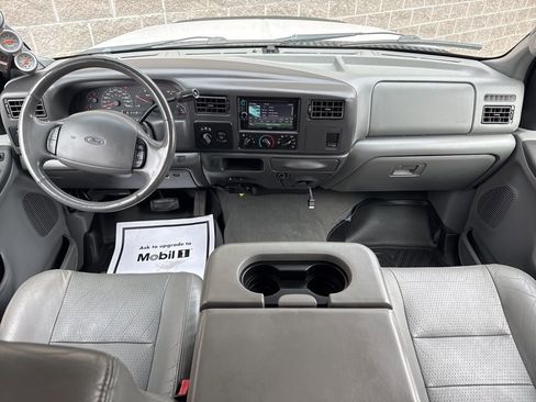 Used 2002 Ford F350 Lariat image 12