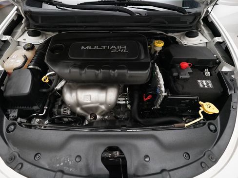 Used 2015 Dodge Dart SXT image 3